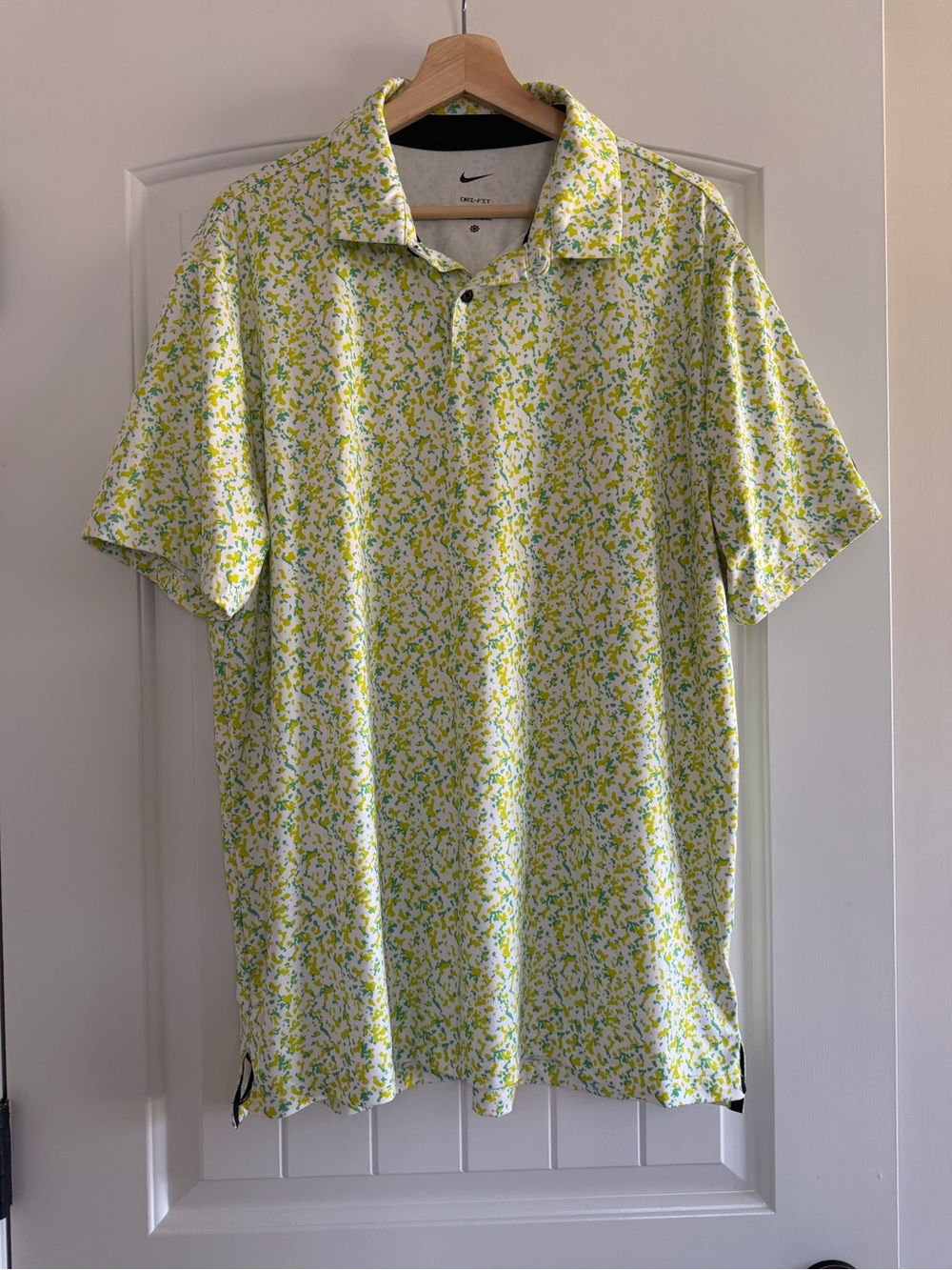 Nike Dri-Fit Tour Men’s Yellow Green White Floral Camo Golf Polo Size Large